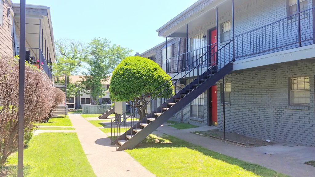 Crossings Garland,TX